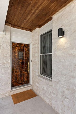 2009 Winsted LN A, Austin, TX 78703