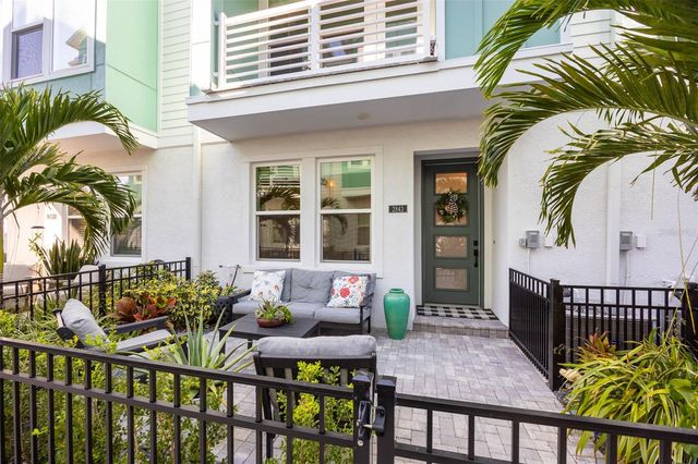 2843 1ST AVENUE S, St Petersburg, FL 33712