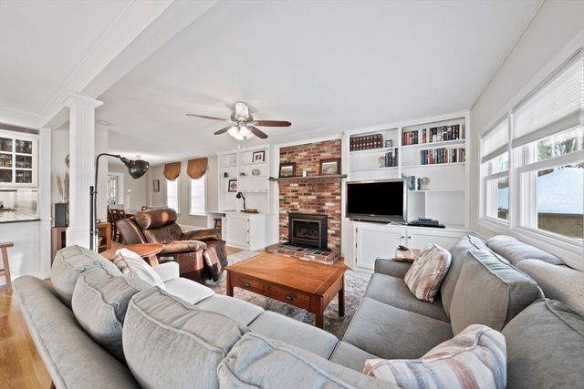 611 Pleasant St, Canton, MA 02021