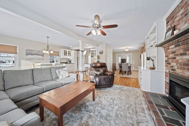 611 Pleasant St, Canton, MA 02021