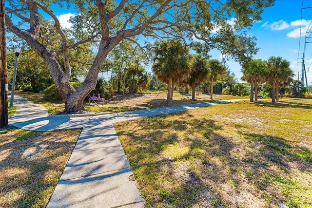 5200 6TH AVENUE S, St Petersburg, FL 33707