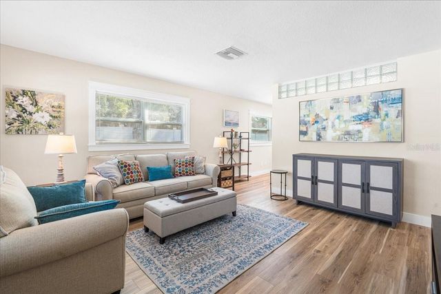 5200 6TH AVENUE S, St Petersburg, FL 33707