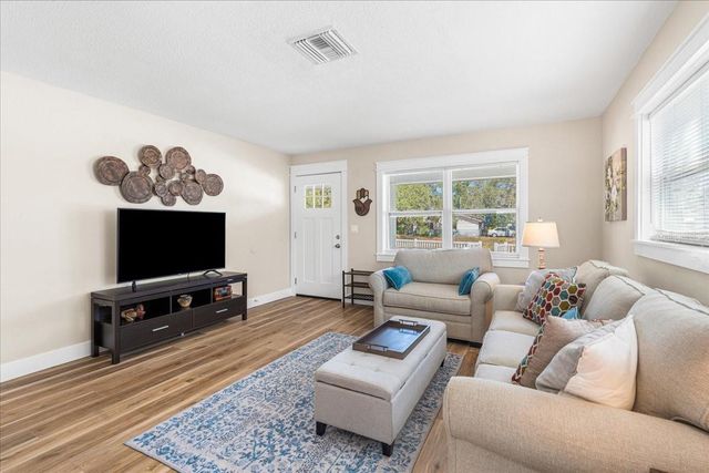 5200 6TH AVENUE S, St Petersburg, FL 33707