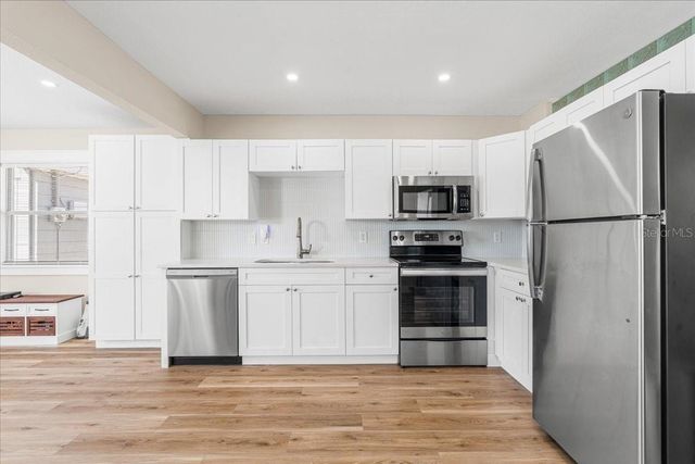 5200 6TH AVENUE S, St Petersburg, FL 33707