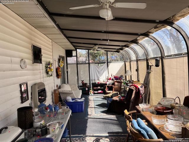 106 Preston, San Antonio, TX 78210