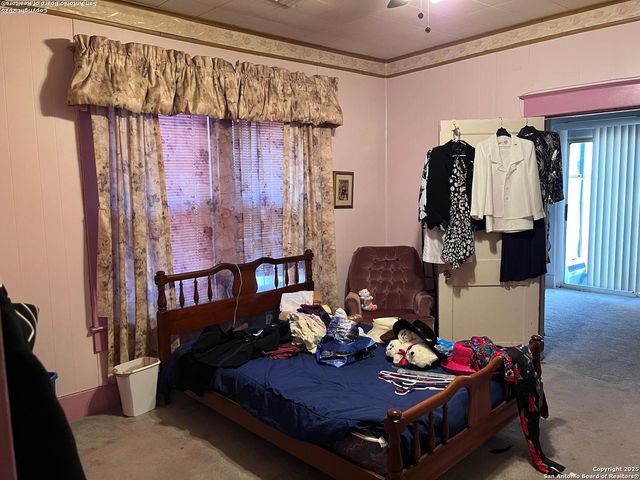 106 Preston, San Antonio, TX 78210