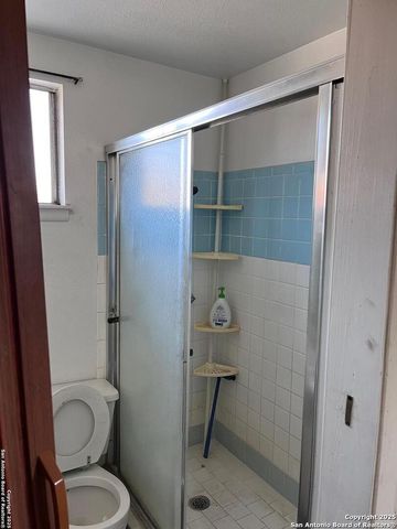 106 Preston, San Antonio, TX 78210