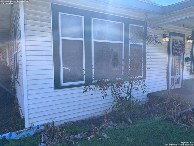 106 Preston, San Antonio, TX 78210