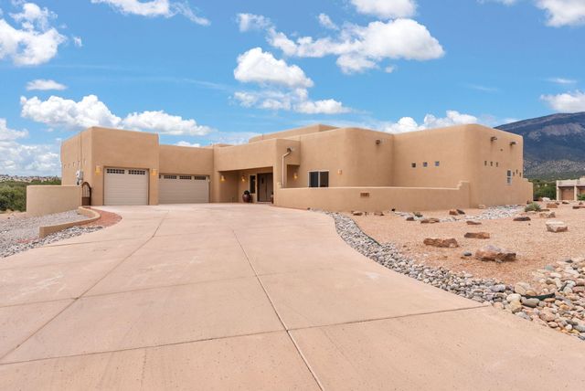 42 APACHE MESA Road, Placitas, NM 87043