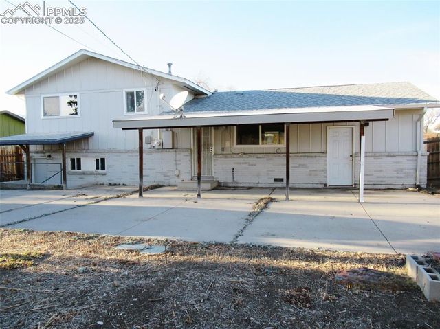 1223 Royale Drive, Colorado Springs, CO 80910