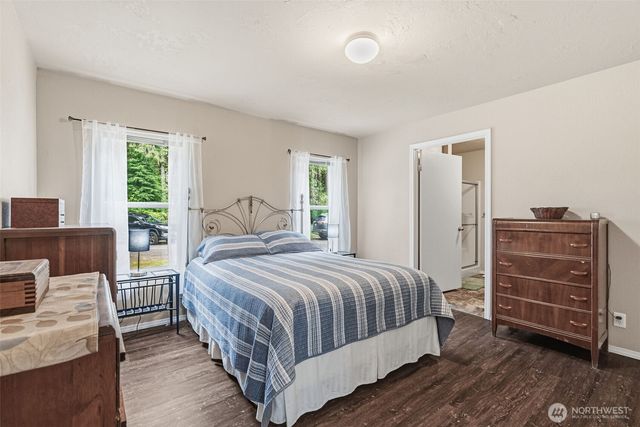 1047 Beaver Creek Road, Cathlamet, WA 98612