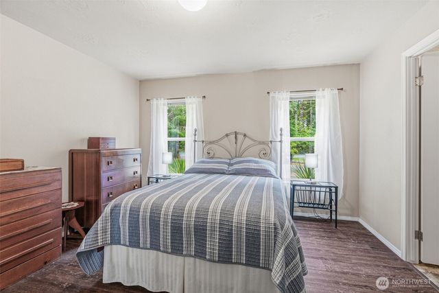 1047 Beaver Creek Road, Cathlamet, WA 98612