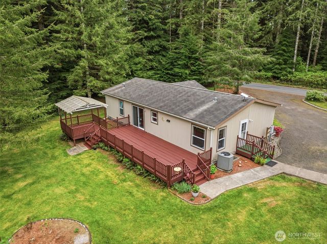 1047 Beaver Creek Road, Cathlamet, WA 98612