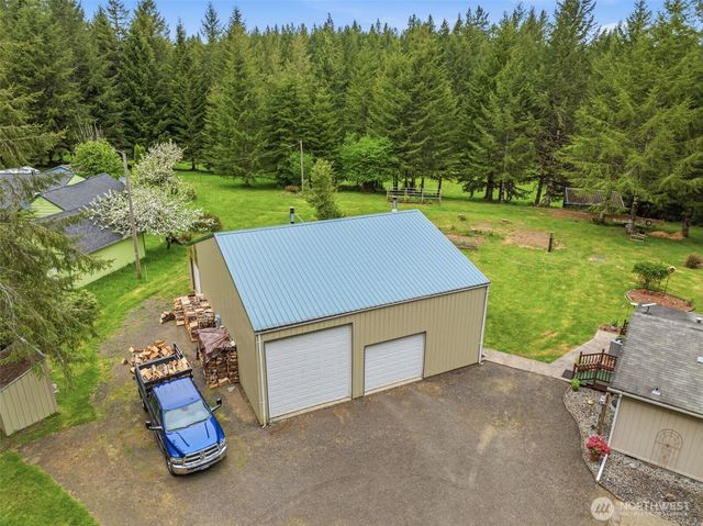 1047 Beaver Creek Road, Cathlamet, WA 98612