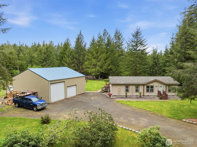 1047 Beaver Creek Road, Cathlamet, WA 98612