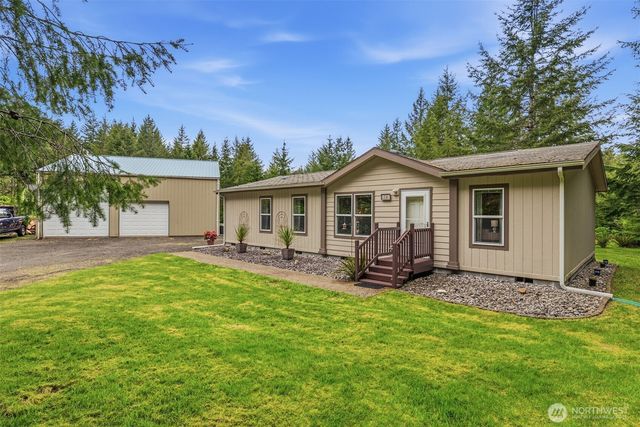 1047 Beaver Creek Road, Cathlamet, WA 98612