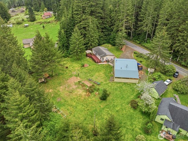 1047 Beaver Creek Road, Cathlamet, WA 98612