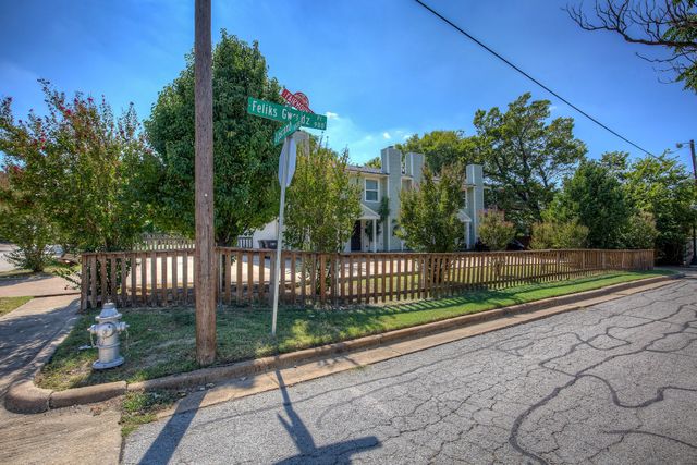 1500 Lipscomb Street 104, Fort Worth, TX 76104