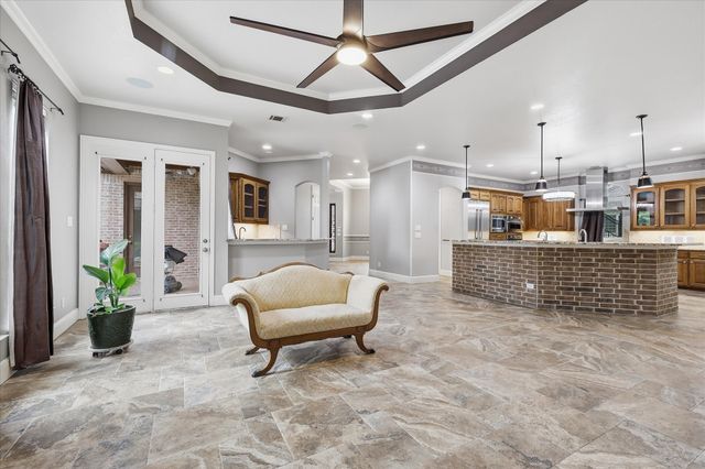 8953 Stratford Drive, North Richland Hills, TX 76182