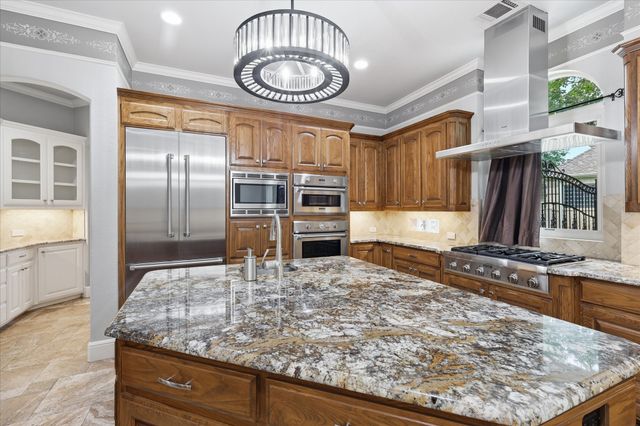 8953 Stratford Drive, North Richland Hills, TX 76182