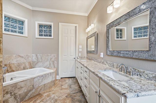 8953 Stratford Drive, North Richland Hills, TX 76182