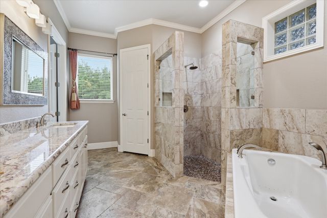 8953 Stratford Drive, North Richland Hills, TX 76182