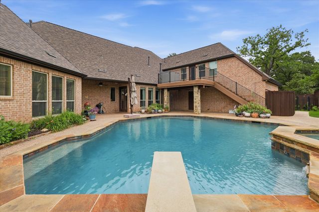8953 Stratford Drive, North Richland Hills, TX 76182