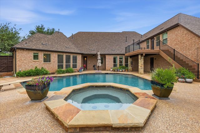 8953 Stratford Drive, North Richland Hills, TX 76182