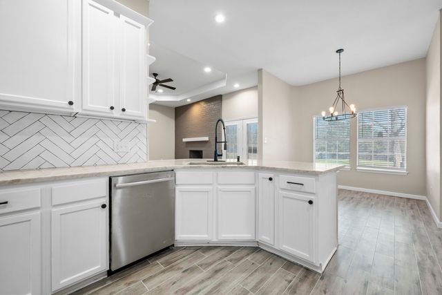894 Tate Street, Mansfield, TX 76063