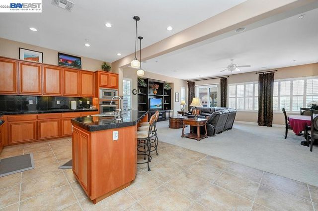1236 Sheldon Dr, Brentwood, CA 94513