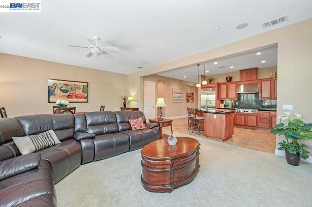 1236 Sheldon Dr, Brentwood, CA 94513