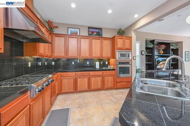 1236 Sheldon Dr, Brentwood, CA 94513