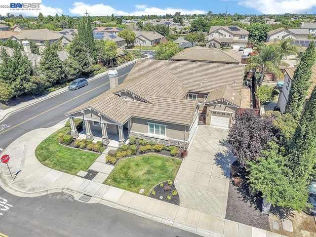 1236 Sheldon Dr, Brentwood, CA 94513