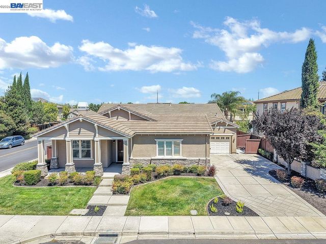 1236 Sheldon Dr, Brentwood, CA 94513