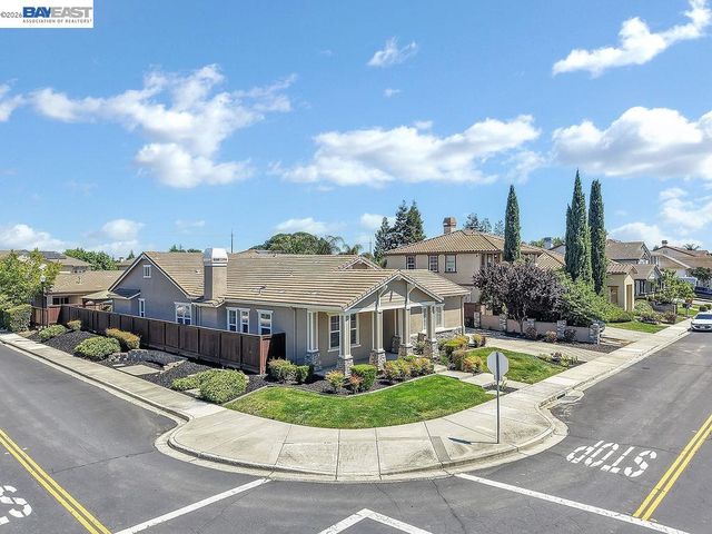 1236 Sheldon Dr, Brentwood, CA 94513