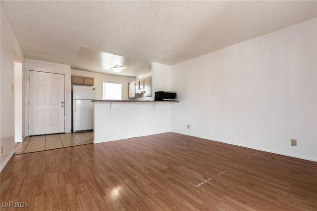 5404 Swenson Street 34, Las Vegas, NV 89119