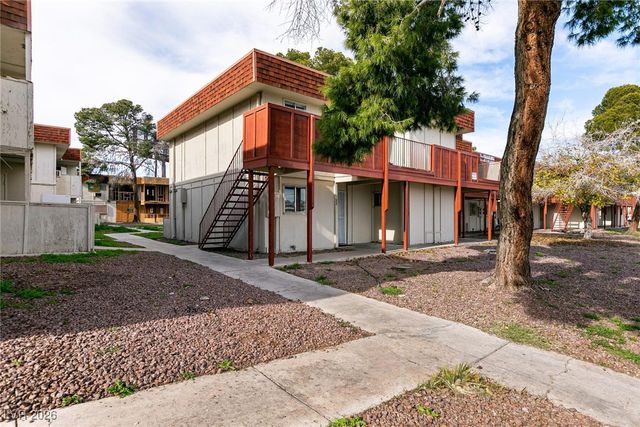 5404 Swenson Street 34, Las Vegas, NV 89119