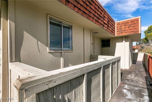 5404 Swenson Street 34, Las Vegas, NV 89119