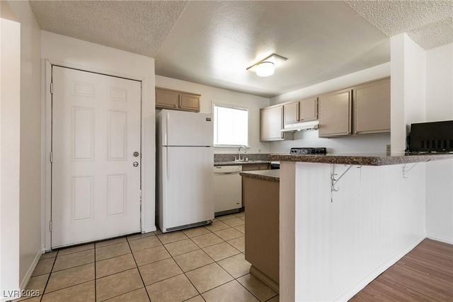 5404 Swenson Street 34, Las Vegas, NV 89119