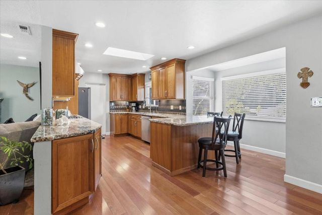 224 Sierra Vista Court, Aptos, CA 95003