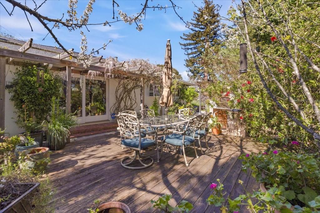 Image 22 of property listing at 224 Sierra Vista Court, Aptos, CA 95003