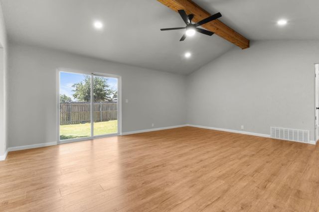414 Hallmark Drive, Arlington, TX 76011