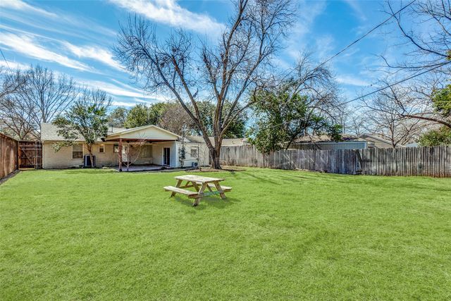 4017 Beechwood Lane, Dallas, TX 75220