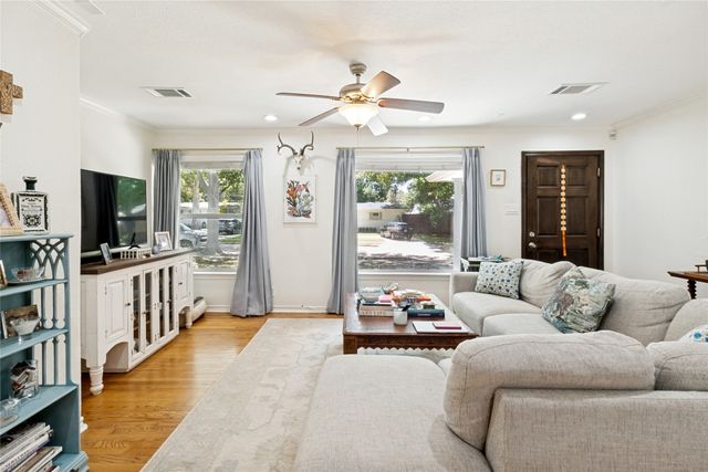 4017 Beechwood Lane, Dallas, TX 75220
