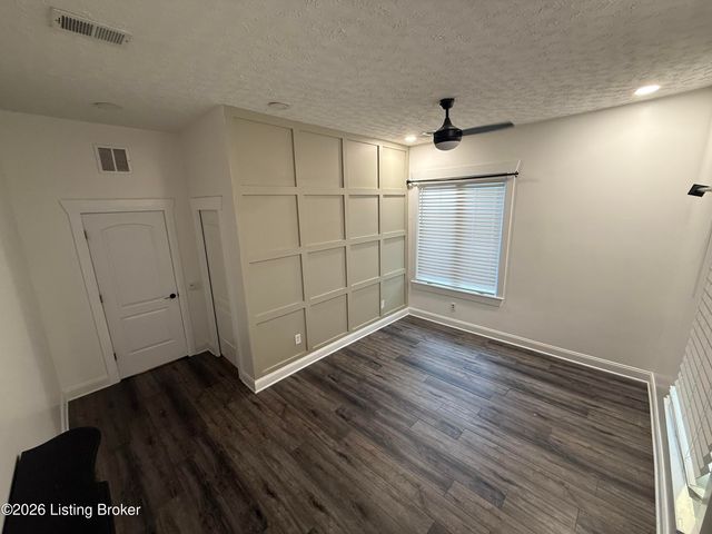 652 Lynn St, Louisville, KY 40217