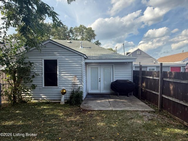 652 Lynn St, Louisville, KY 40217