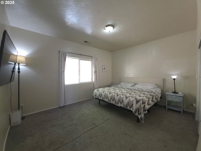 340 KALAPUYA Way, Cottage Grove, OR 97424