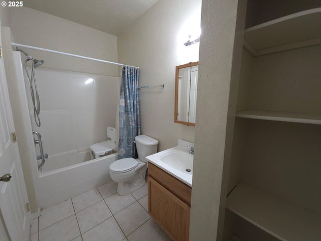 340 KALAPUYA Way, Cottage Grove, OR 97424