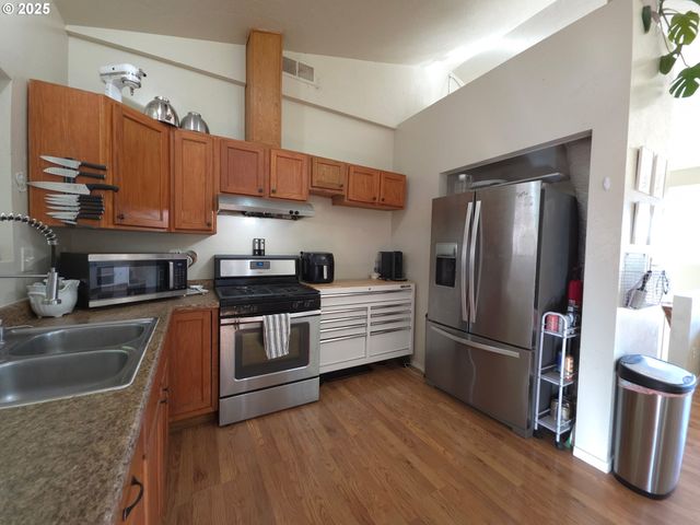 340 KALAPUYA Way, Cottage Grove, OR 97424