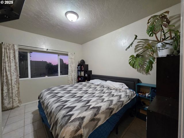 340 KALAPUYA Way, Cottage Grove, OR 97424